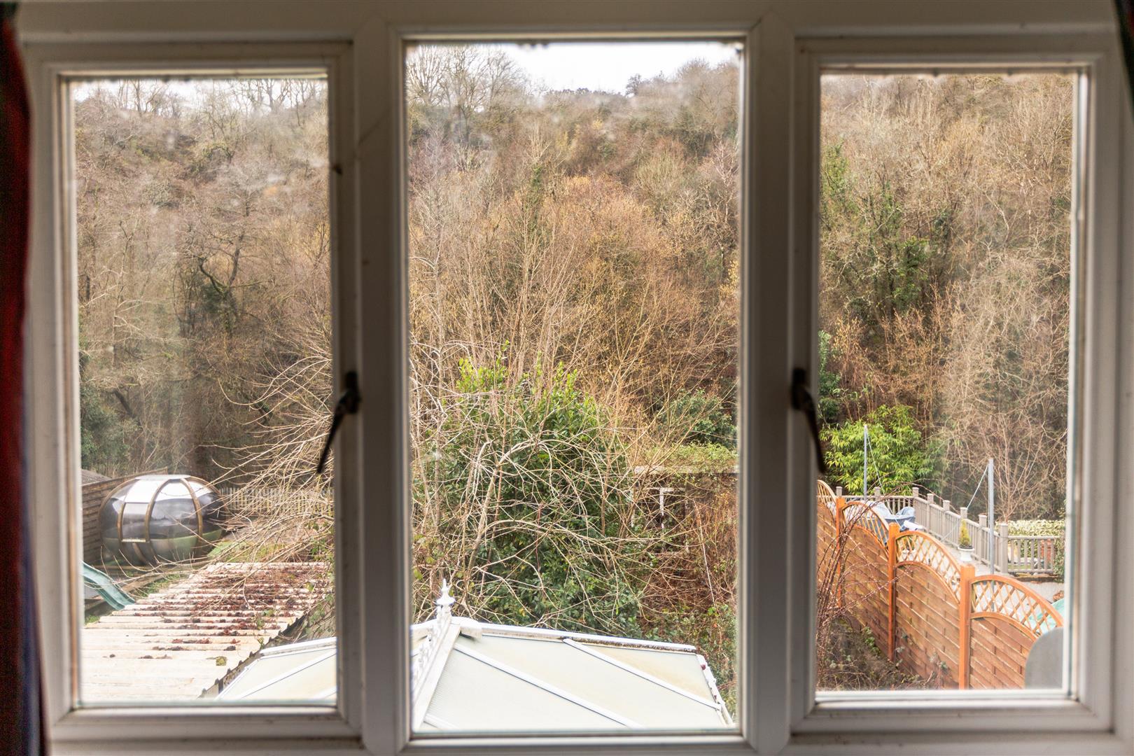 Heol Gwys, Upper Cwmtwrch, Swansea, SA9 2XH